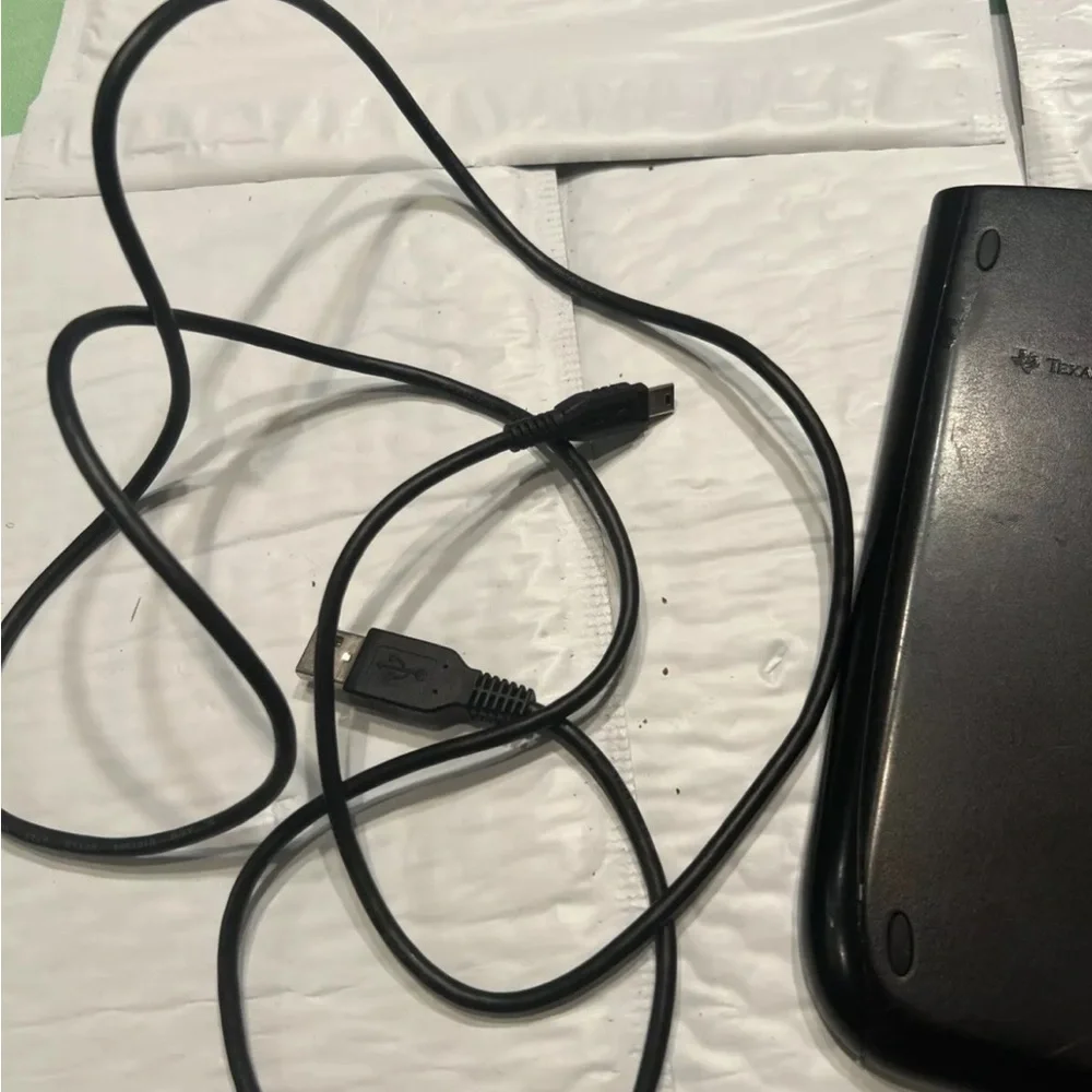 Texas Instruments TI-84 Plus C Ti 89 Graphing Calculator Cover Cable ONLY Black